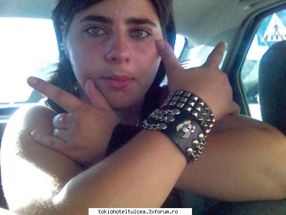 4shadows....:D\:D/ - laura rockrit za sunt,locuiesc in giurgiu si imi - News @ Site
