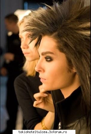 Ce parere aveti? - $$$$$$$$$$$__________________________$$$__________ - Tokio Hotel