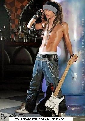 Tom Kaulitz-New Look - dah....normal! cumnatsik meah! prietena meah - Tom