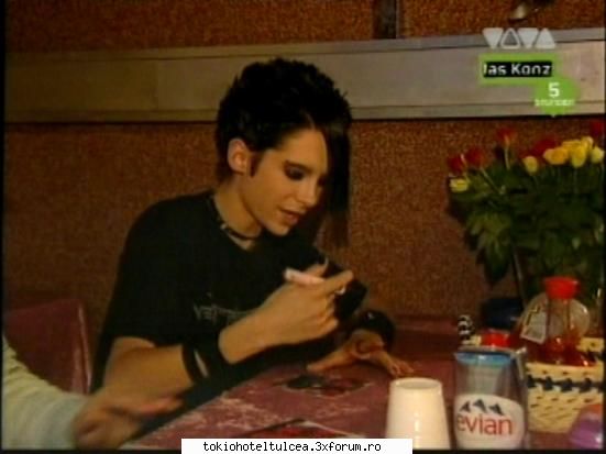 Tom Kaulitz - deci....haidetzi mey..mai zicetzi cv..k de 2 zile - Tom