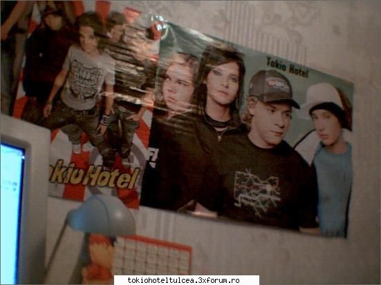 articole din reviste... - popcorn ultimul numar...pretz 33.000 ROL (33 RON) - Tokio Hotel