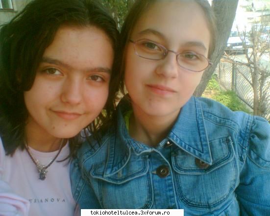 membrii fan-clubului - cea mai tare poza...best friends 4 ever=D - Fan-club