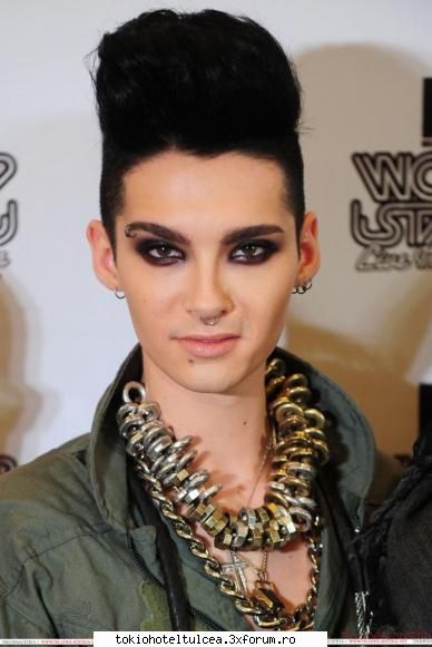 noul look a lui bill:X - hey da asta e veche! pune una noua! - Bill