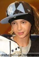 poze " compromitzatoare " cu TOM :*:*:* - tom e tare da e cam cu ochii dupe fete - Tom