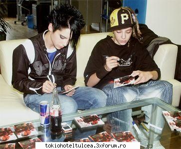 totusi....sa ne cunoastem mai bine!!! - ID..(yahoo) : rocker_style_girl cine vrea sa - Fan-club