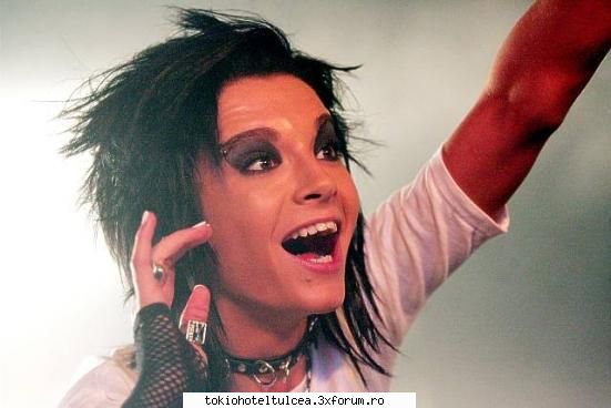 totusi....sa ne cunoastem mai bine!!! - hello ppl .....sunt noua p'aci....shi sper sa ma - Fan-club